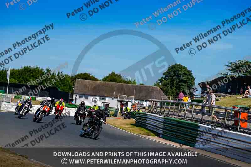 Vintage motorcycle club;eventdigitalimages;mallory park;mallory park trackday photographs;no limits trackdays;peter wileman photography;trackday digital images;trackday photos;vmcc festival 1000 bikes photographs